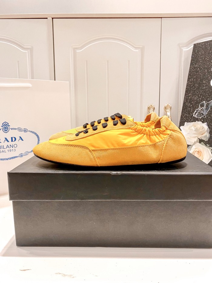 Women runner flat shoes,  size 35-40, SS70-231