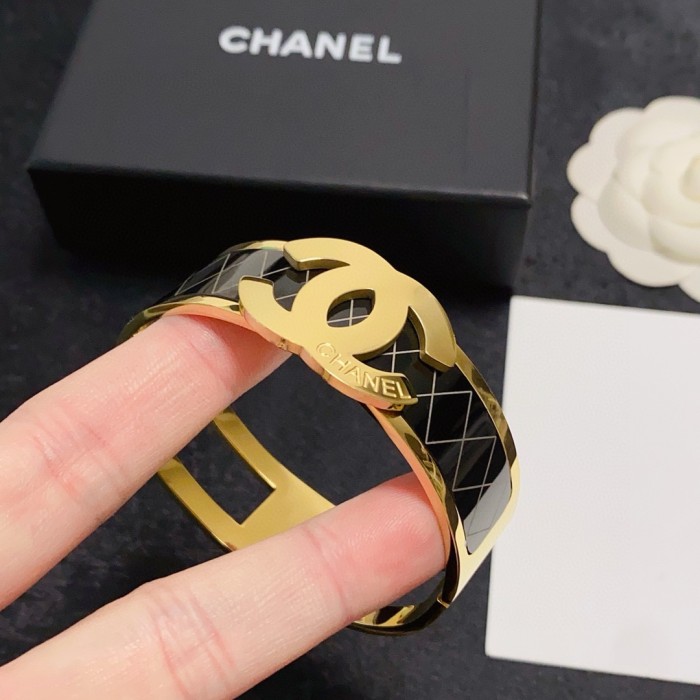 Bracelet bangle jewelry ,with box,  J25-138