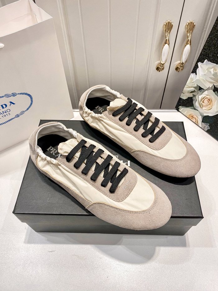 Women runner flat shoes,  size 35-40, SS70-232