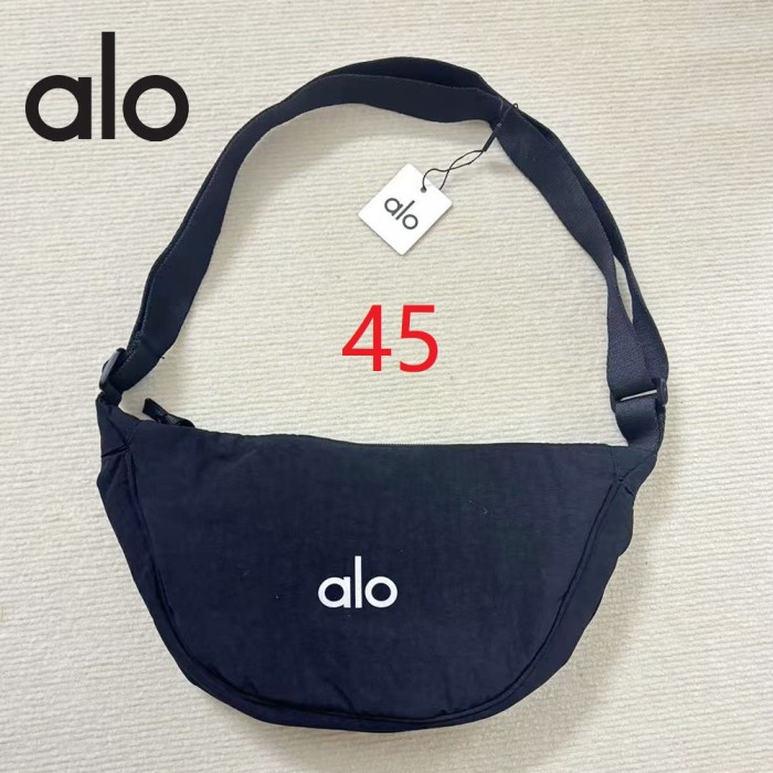 Waist bag, sports yoga bag, crossbody bag, velvet material. size: 33*17cm, shoulder strap length: 115cm.B15-38-45