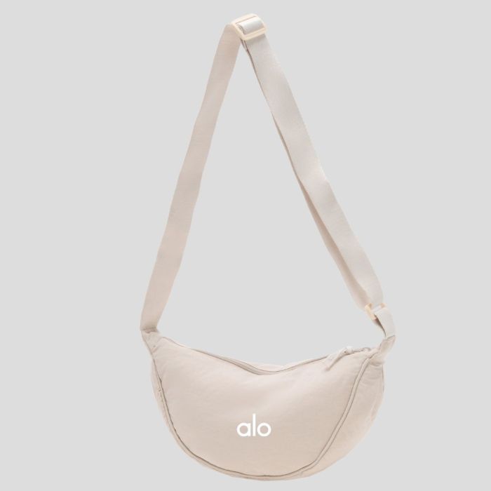 Waist bag, sports yoga bag, crossbody bag, velvet material. size: 33*17cm, shoulder strap length: 115cm.B15-38-45