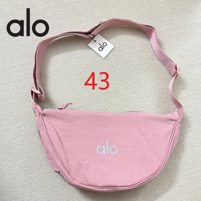 Waist bag, sports yoga bag, crossbody bag, velvet material. size: 33*17cm, shoulder strap length: 115cm.B15-38-45