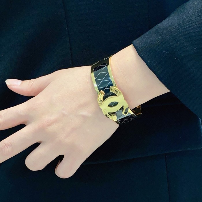 Bracelet bangle jewelry ,with box,  J25-138