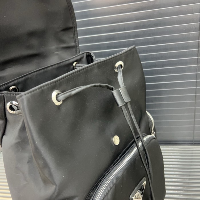 Re-Nylon bag ,4A ,size 36x30cm,no box,  B80-54-55