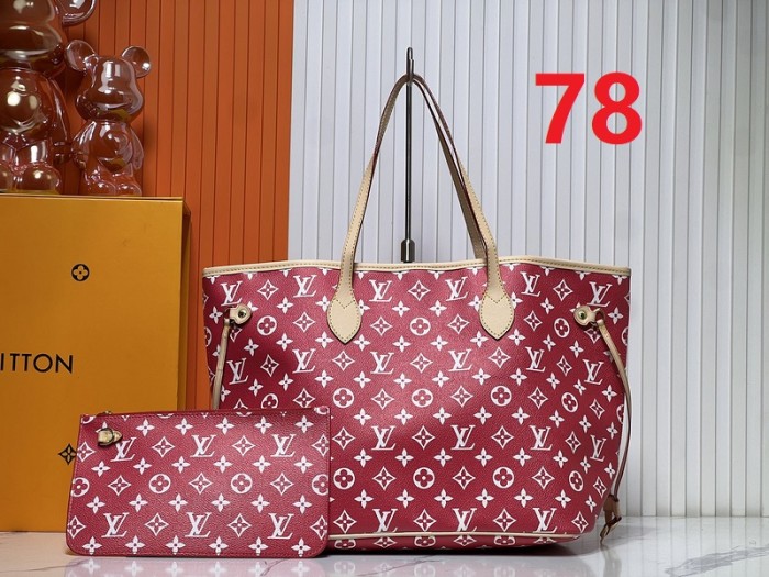 Split leather bag ,4A ,size 32x29x17cm,no box,  B80-77-85