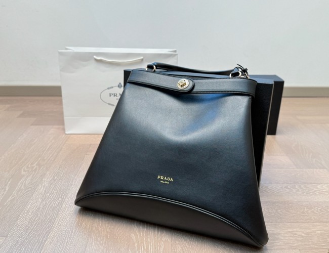 Split leather bag ,4A ,size 45x39cm,no box,  B80-64-68