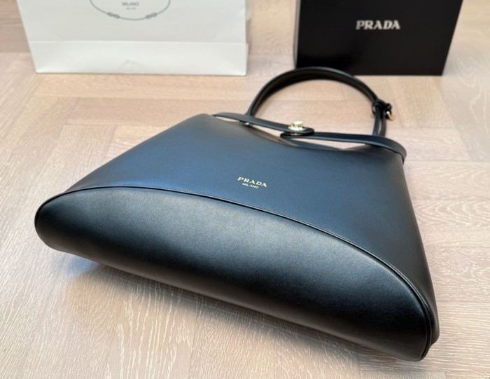 Split leather bag ,4A ,size 45x39cm,no box,  B80-64-68