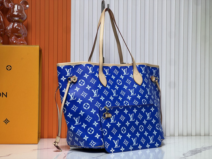 Split leather bag ,4A ,size 32x29x17cm,no box,  B80-77-85