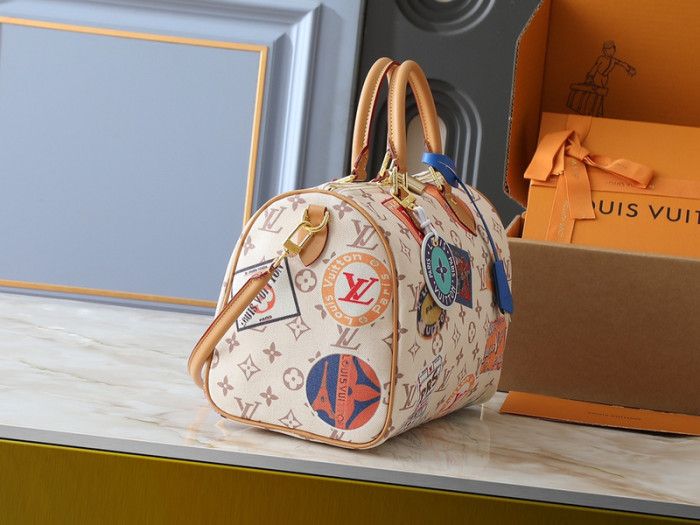Split leather bag ,4A ,size 30x21x17cm,no box,  B80-86