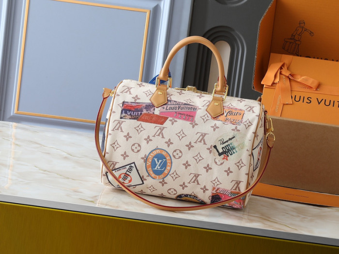 Split leather bag ,4A ,size 30x21x17cm,no box,  B80-86