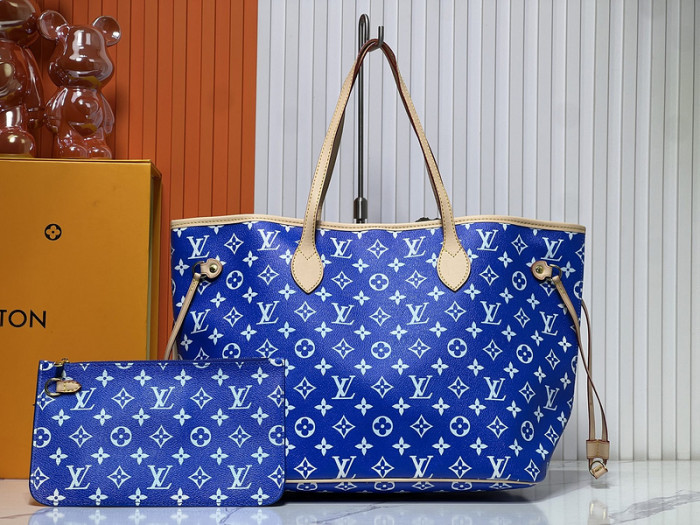 Split leather bag ,4A ,size 32x29x17cm,no box,  B80-77-85