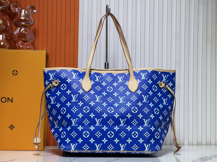 Split leather bag ,4A ,size 32x29x17cm,no box,  B80-77-85