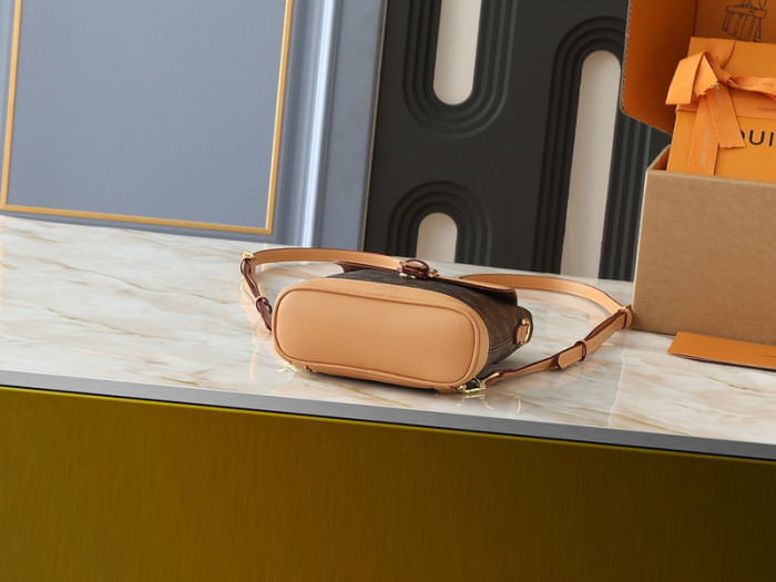 Split leather bag ,4A ,size 17x23x8cm,no box,  B80-89