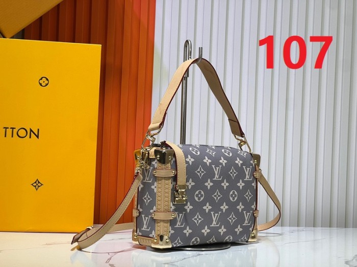 Split leather bag ,4A ,size 21x14x6cm,no box,  B80-107