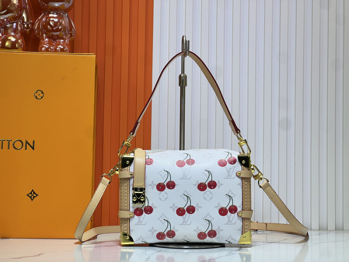 Split leather bag ,4A ,size 21x14x6cm,no box,  B80-108-110