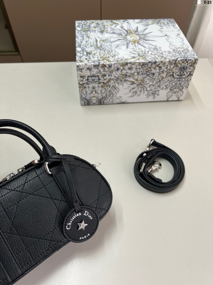 Split leather bag ,4A ,size 20x11cm,no box,  B75-278-279