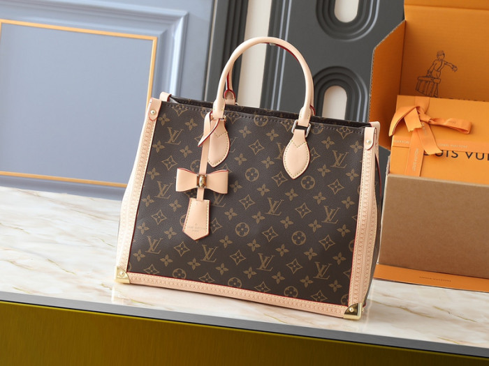 Split leather bag ,4A ,size 35x27x14cm,no box,  B80-128-130