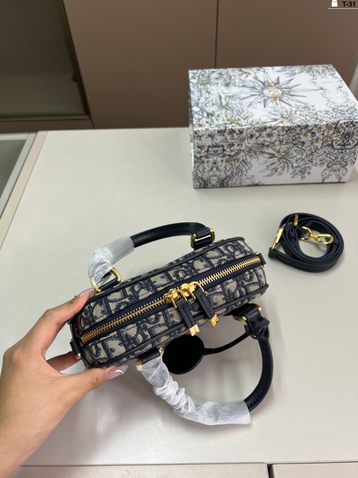 Split leather bag ,4A ,size 20x11cm,no box,  B75-278-279