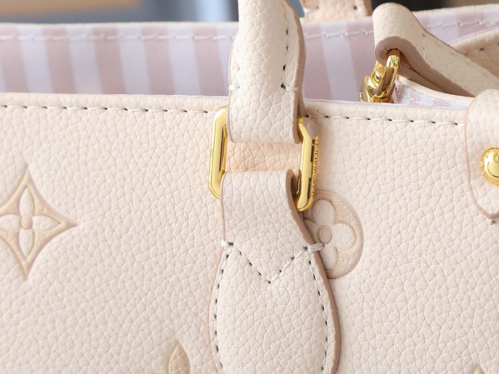 Split leather bag ,4A ,size 25x19x11.5cm,no box,  B75-293