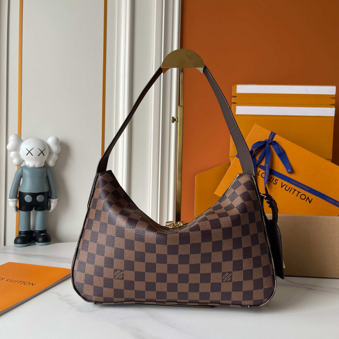 Split leather bag ,4A ,size 32.5x22x9cm/41x33x10cm,no box,  B75-298-305