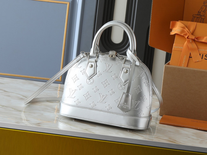 Split leather bag ,4A ,size 18x12x8cm/25x19x11cm,no box,  B75-329-338