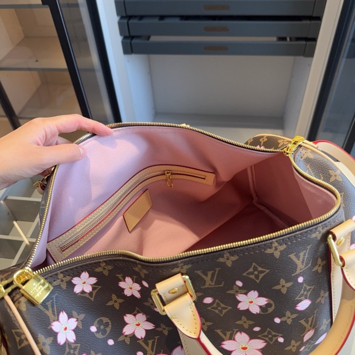 Split leather bag ,4A ,size 45x26x20cm,no box,  B88-253