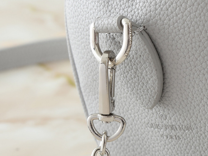 Split leather bag ,4A ,size 20.5x13.5x12cm,no box,  B75-326-327
