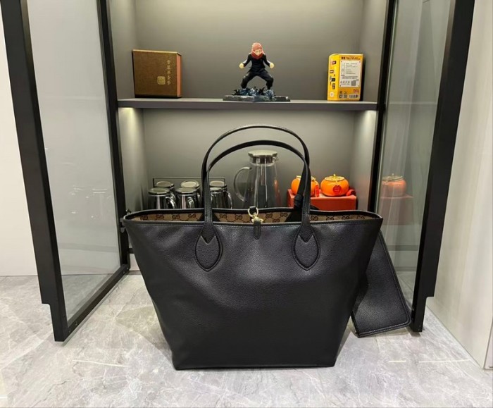 Split leather bag ,4A ,size 30x27x23cm,no box,  B88-206-211