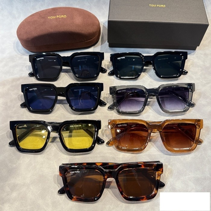 Blue light blocking sunglasses with the box and case ,G25-1730-1736