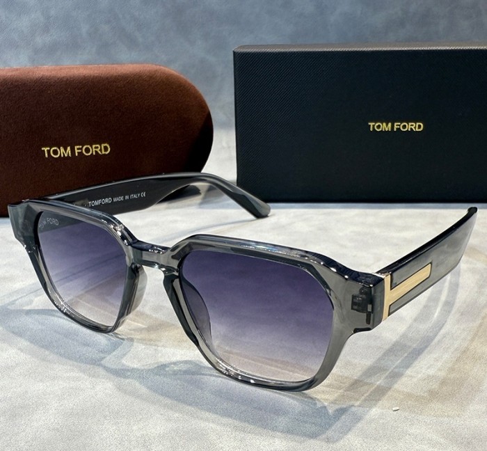 Blue light blocking sunglasses with the box and case ,G25-1723-1729