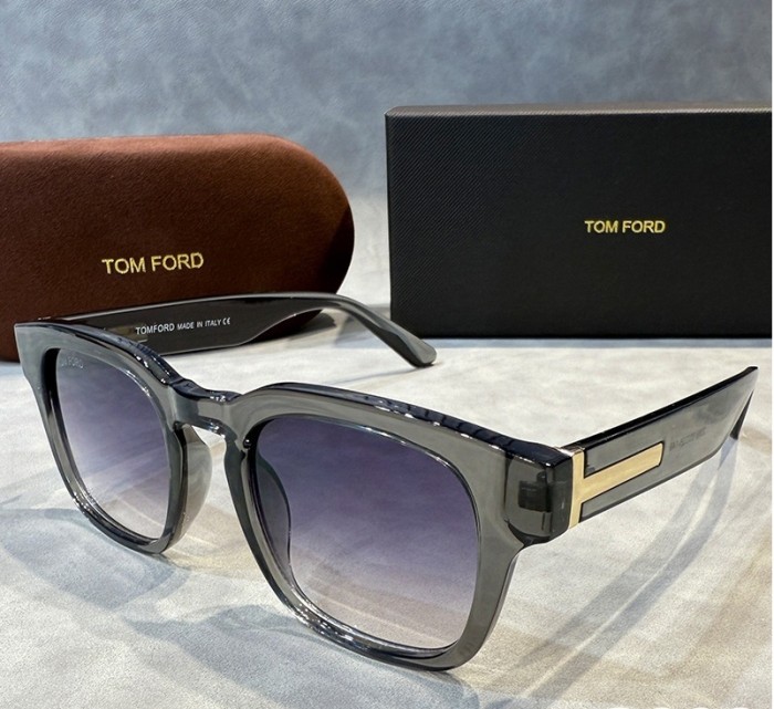 Blue light blocking sunglasses with the box and case ,G25-1737-1743