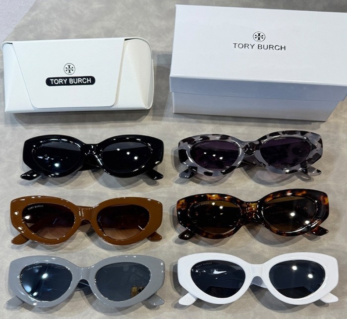 Blue light blocking sunglasses with the box and case ,G25-1769-1774