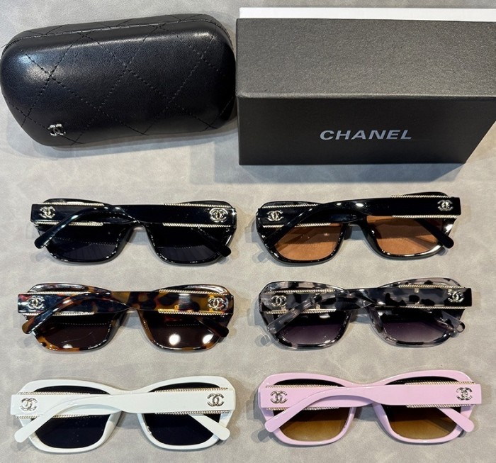 Blue light blocking sunglasses with the box and case ,G25-1781-1786