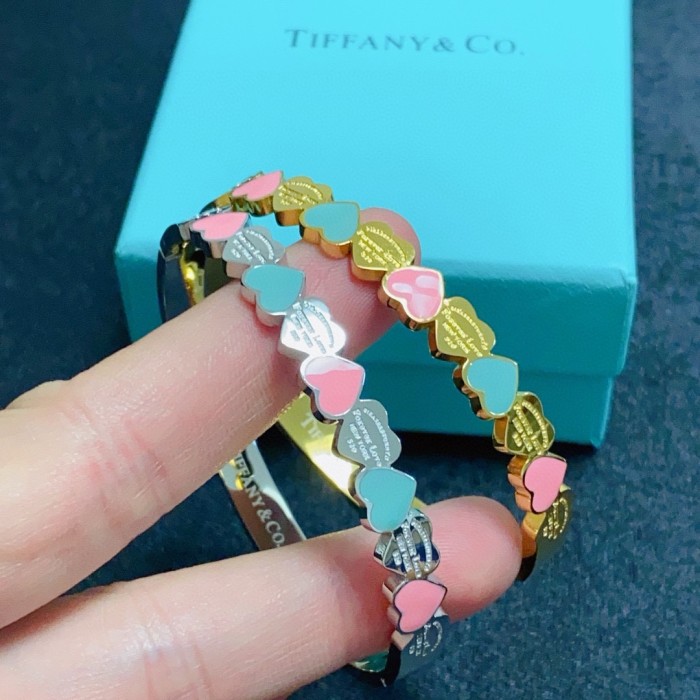 Bracelet jewelry ,with box,  J25-157