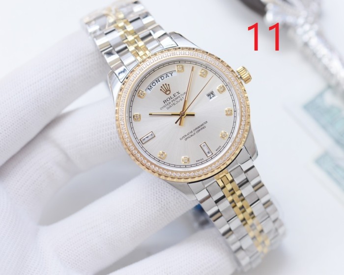 Fully automatic imported mechanical movement watch,316L stainless steel，Mineral scratch-resistant mirror glass，with box, size 42mm，WT220-11-20