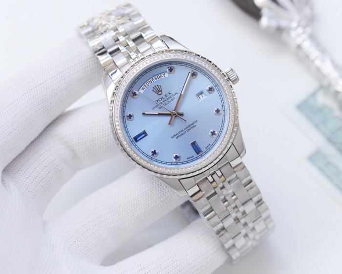 Fully automatic imported mechanical movement watch,316L stainless steel，Mineral scratch-resistant mirror glass，with box, size 42mm，WT220-11-20
