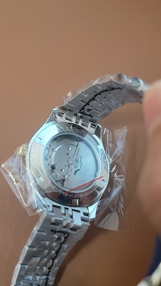 Fully automatic imported mechanical movement watch,316L stainless steel，Mineral scratch-resistant mirror glass，with box, size 42mm，WT220-11-20