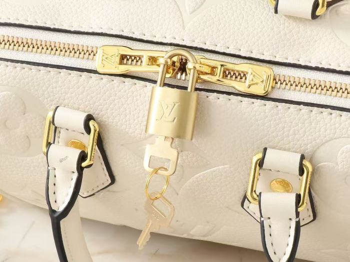 Split leather bag ,4A ,no box,  B88-270