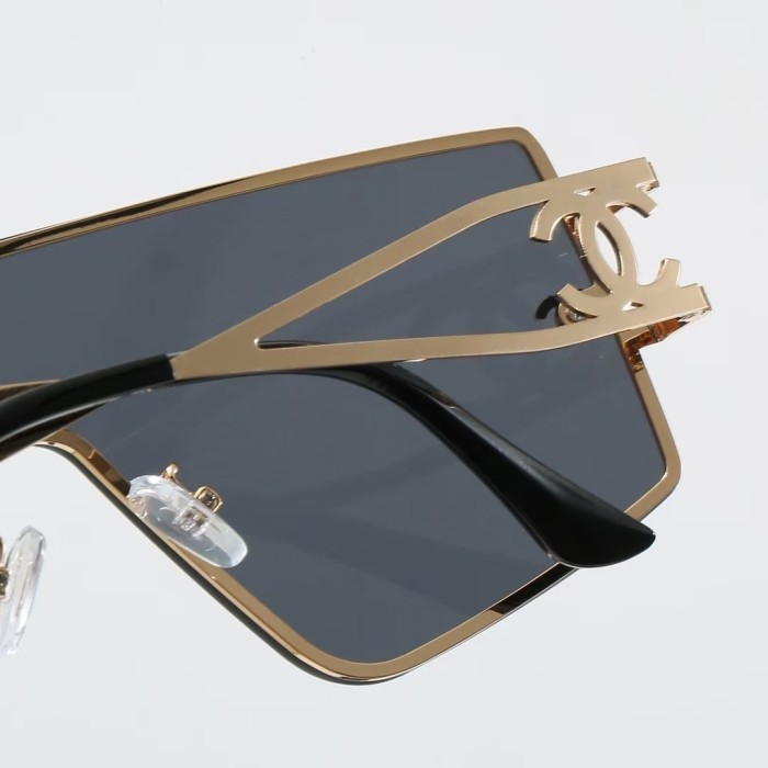 Blue light blocking sunglasses with the box and case ,G25-1799-1805