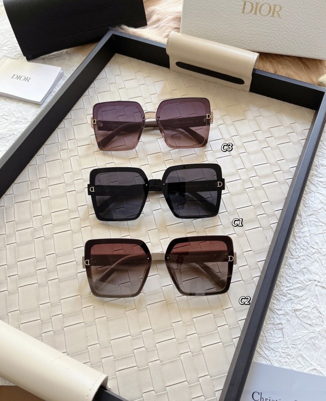 Blue light blocking sunglasses with the box and case ,G25-1796-1798