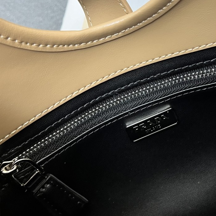 Leather bag ,5A ,size 32x22x13cm,no box,  B110-291