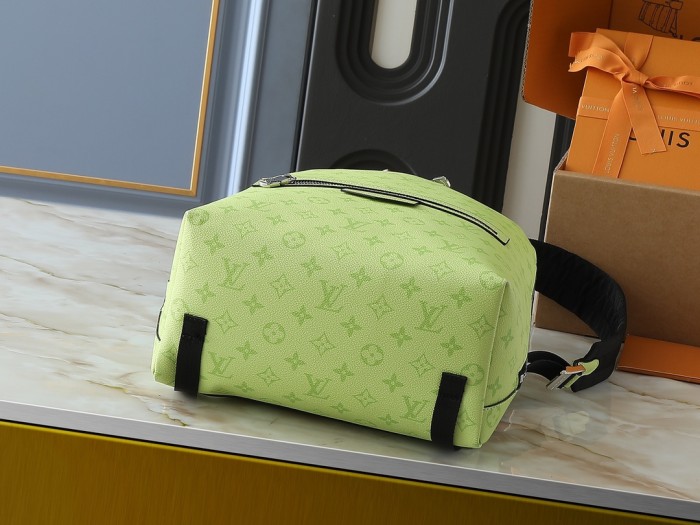Leather bag ,5A ,size 38x13x28cm,no box,  B110-306-309