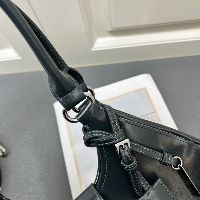 Leather bag ,5A ,size 32x22x13cm,no box,  B110-294