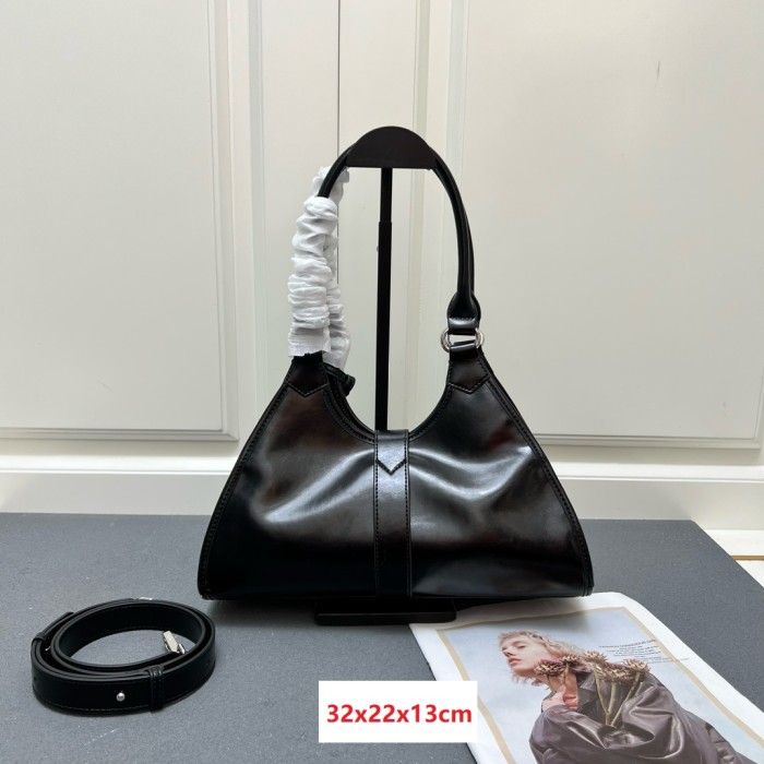Leather bag ,5A ,size 32x22x13cm,no box,  B110-290