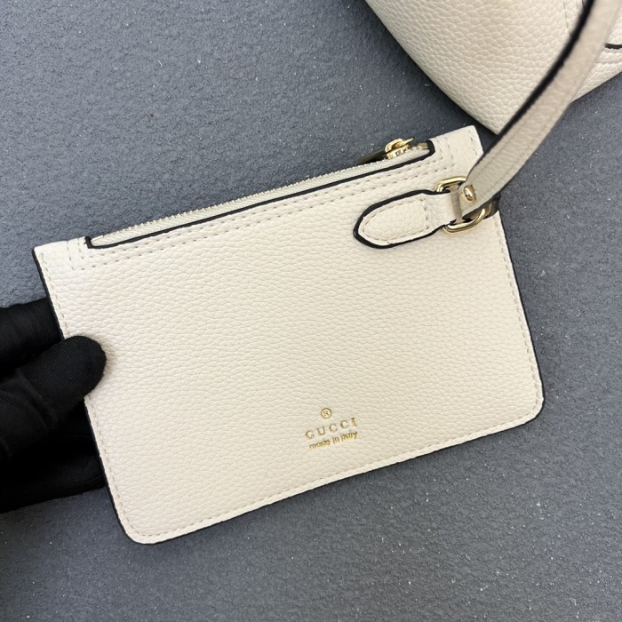 Leather bag ,5A ,size 27.5x21x16cm,no box,  B110-330