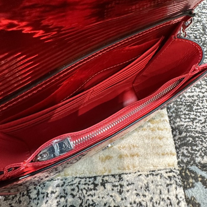 Leather bag ,5A ,size 23.5x6x14cm,with box,  B110-344