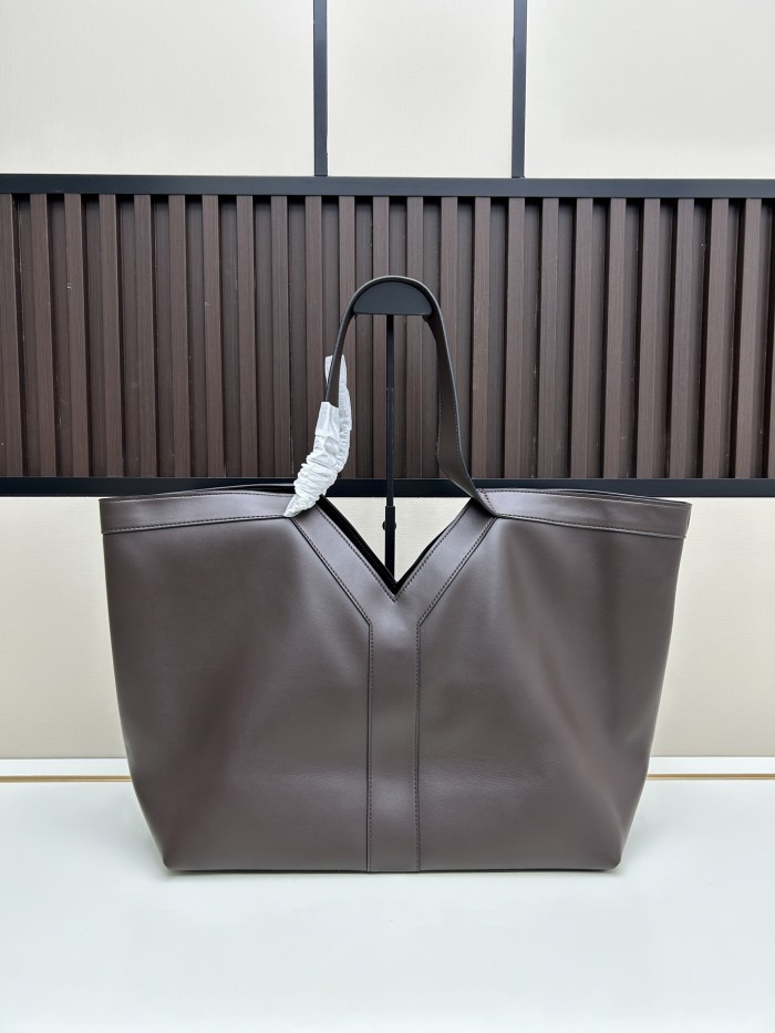 Leather bag ,5A ,size 37x32x7cm,no box,  B110-324
