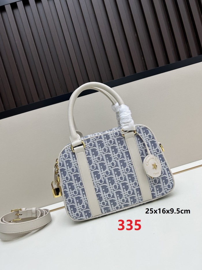 Canvas leather bag ,5A ,size 25x16x9.5cm,no box,  B110-335