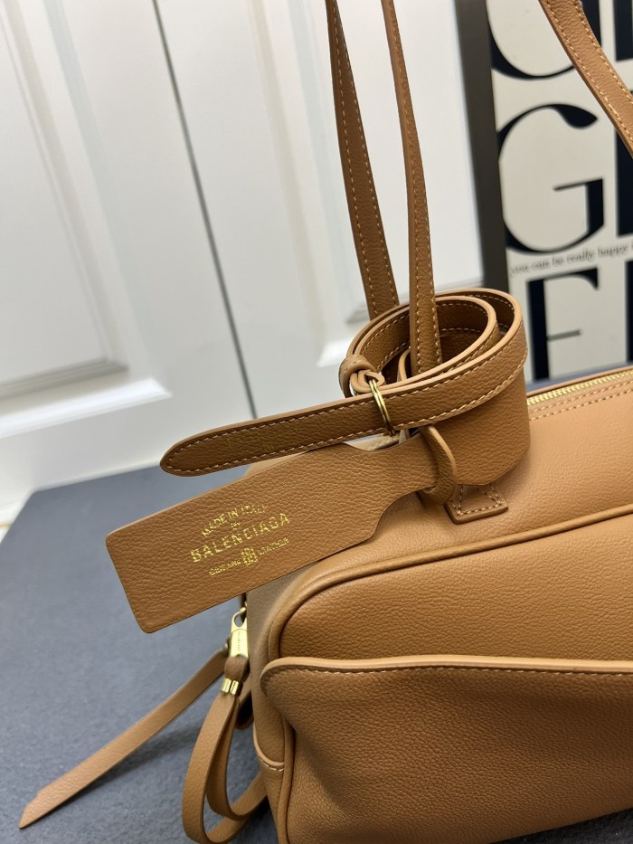 Leather bag ,5A ,size 30x11x11cm,no box,  B130-87