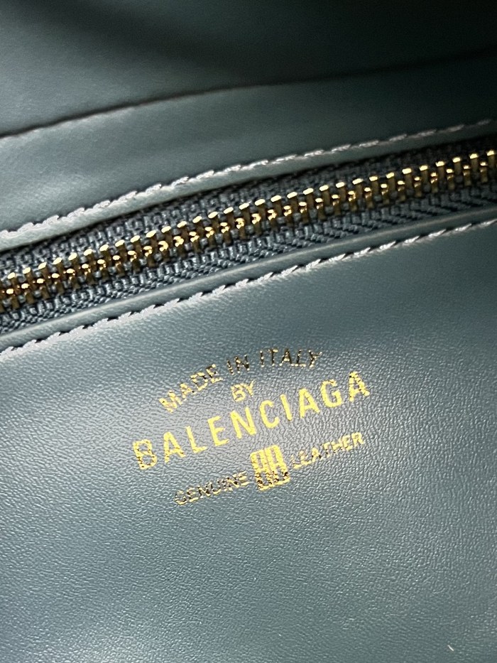 Leather bag ,5A ,size 30x11x11cm,no box,  B130-88